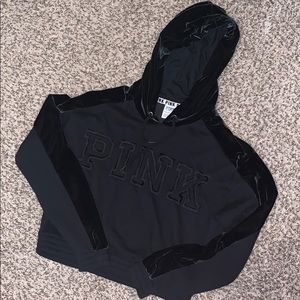 Black crop hoodie